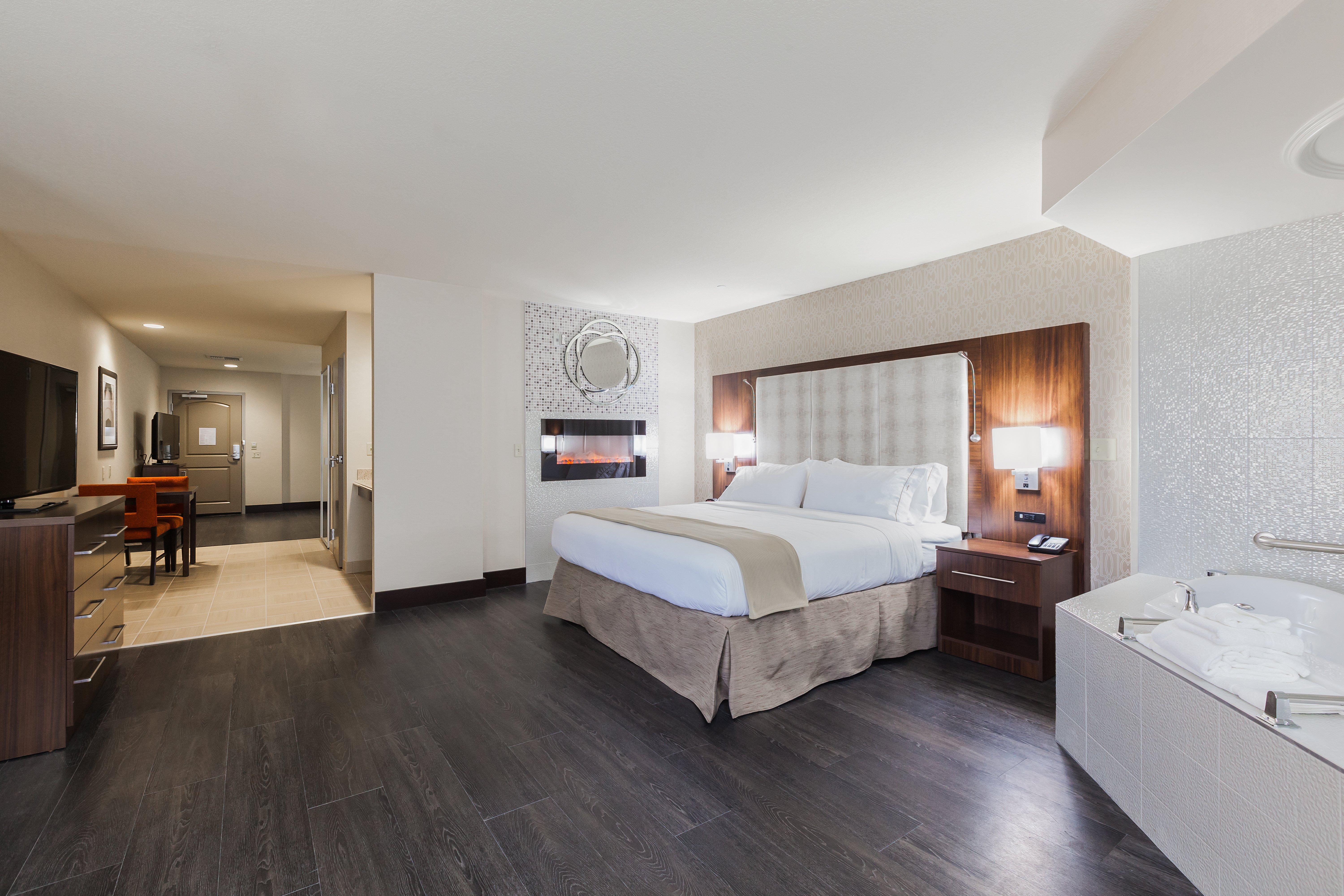 Holiday Inn Express & Suites Eureka By Ihg מראה חיצוני תמונה