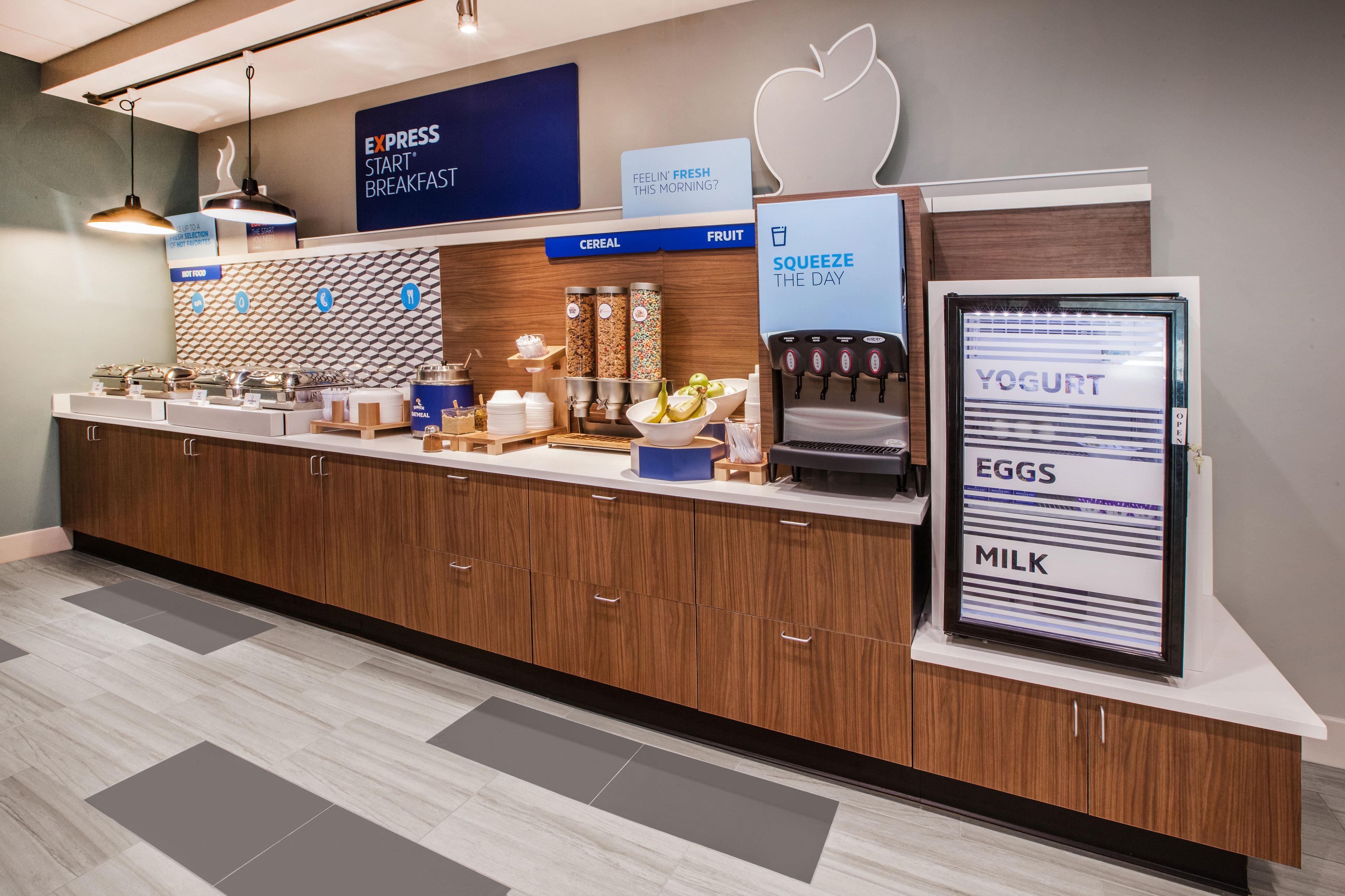 Holiday Inn Express & Suites Eureka By Ihg מראה חיצוני תמונה